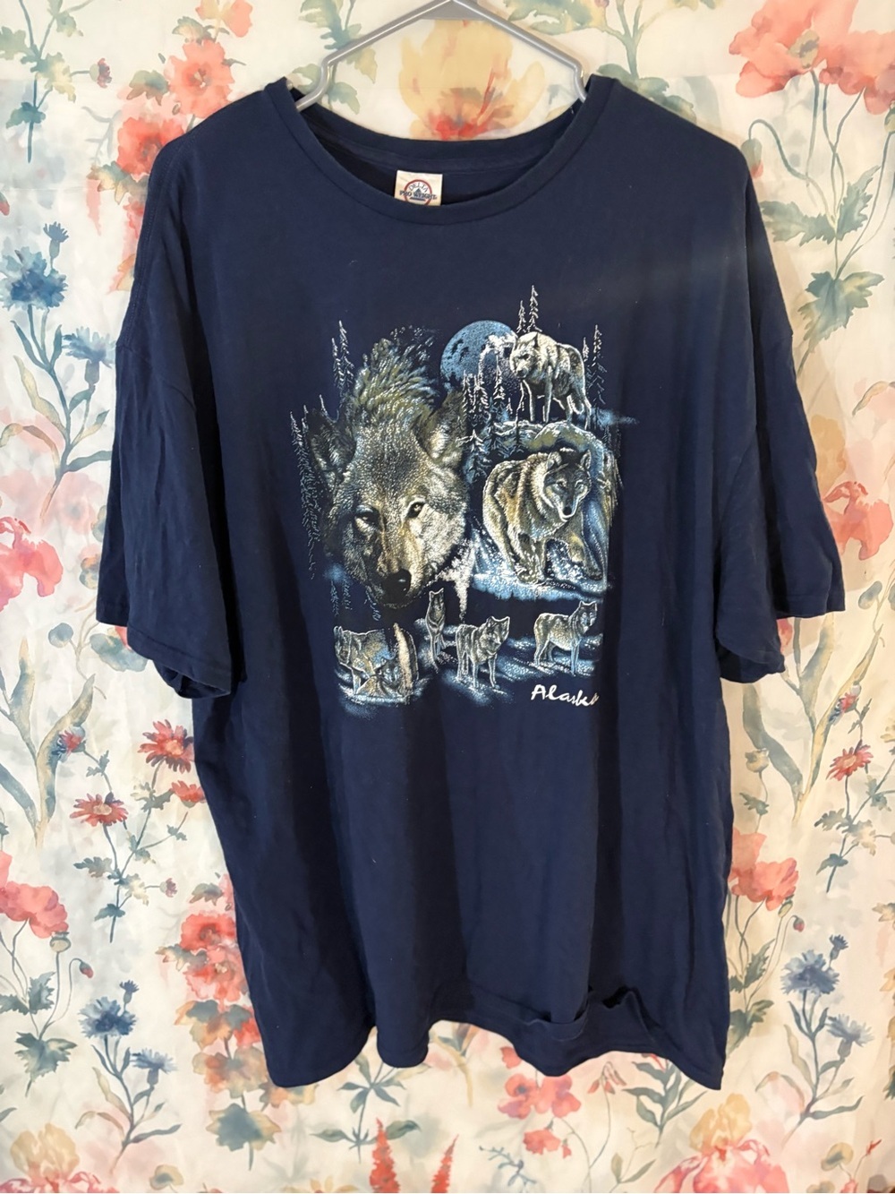 Vintage Delta Navy Blue Wolf Pack Graphic Short Sleeve Tee